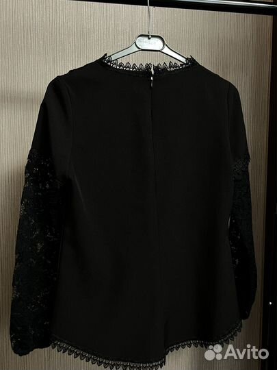 Кофта с кружевом
