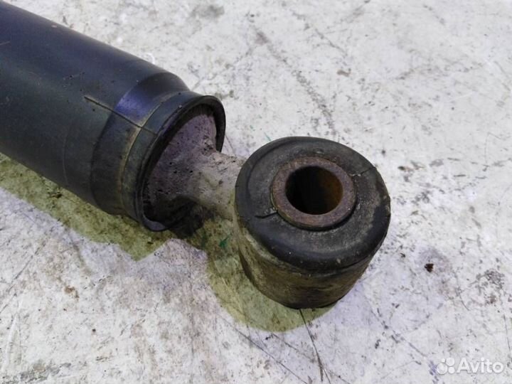 Амортизатор задний