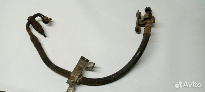 Патрубок Nissan Primera (P11) седан 2.0