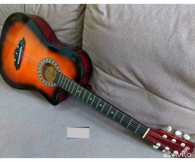 Акустическая гитара
