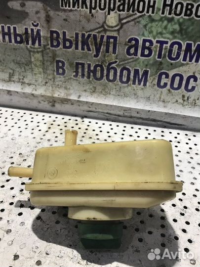 Бачок тормозной жидкости Chery Tiggo 1.8