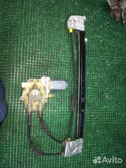 Электро стеклоподъёмник заднее левое Bmw 5-Series