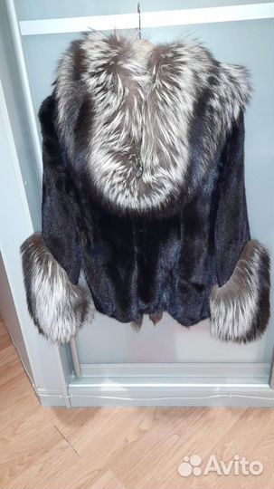 Шубка норковая короткая с капюшоном
