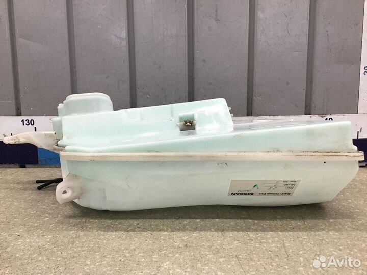 Бачок омывателя лобового стекла Nissan Almera (G15