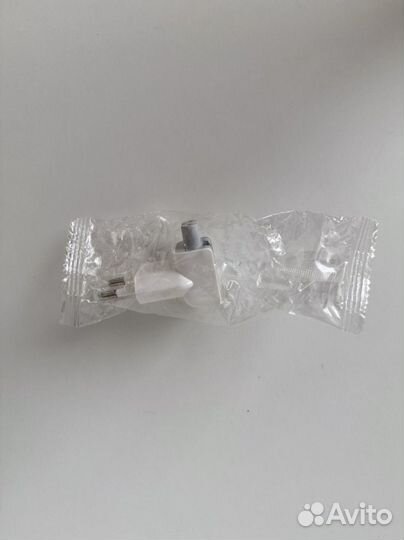 Apple адаптер вилка