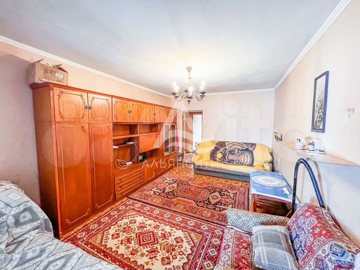 3-к. квартира, 77,1 м², 1/1 эт.