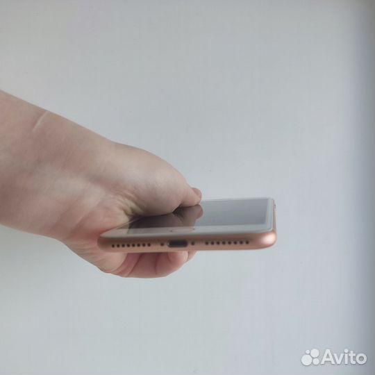 iPhone 8 Plus, 64 ГБ