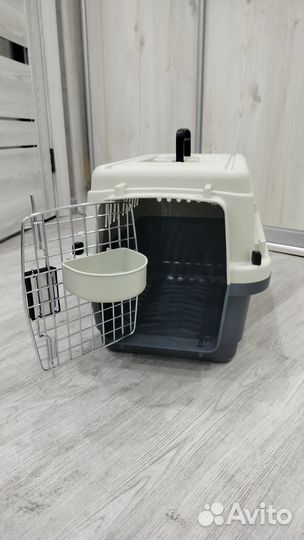 Переноска для средних и малых собак