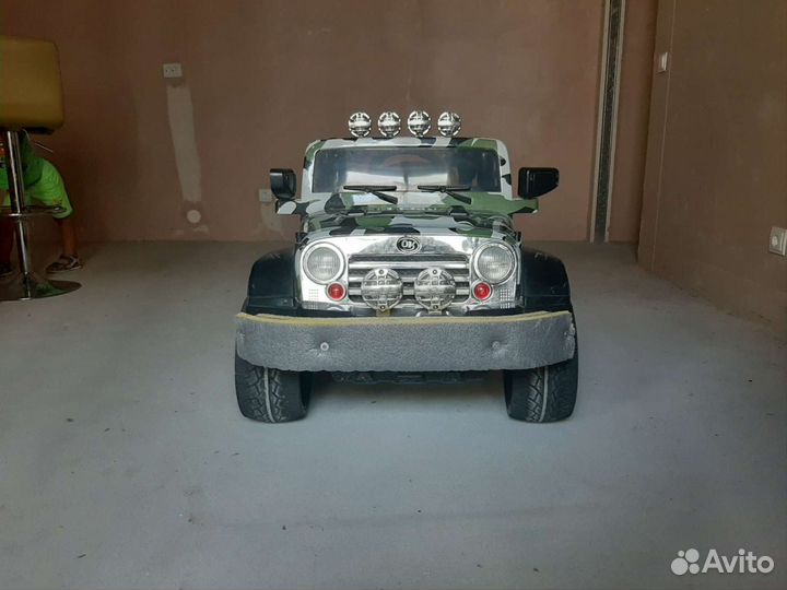 Детский электромобиль бу