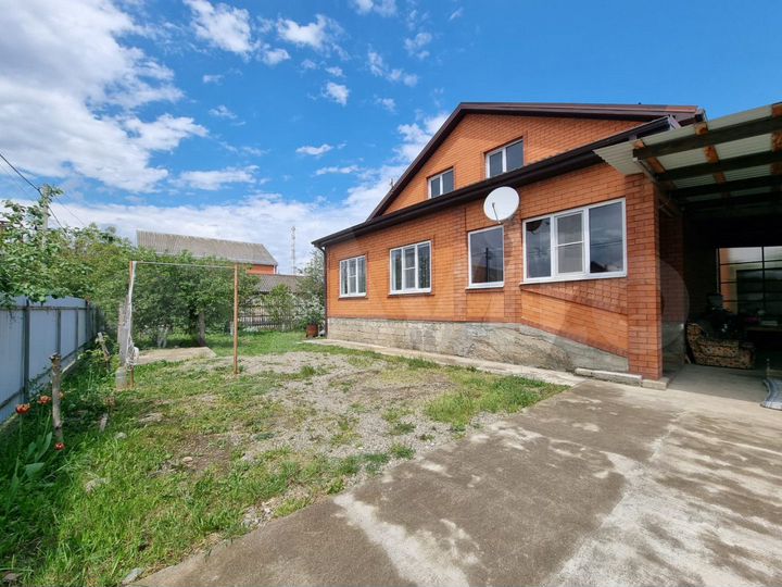 Дом 160 м² на участке 10 сот.