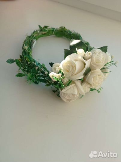 Венок тика для волос