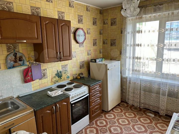 2-к. квартира, 54 м², 1/9 эт.