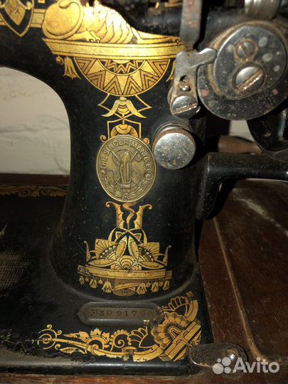 Швейная машина Singer