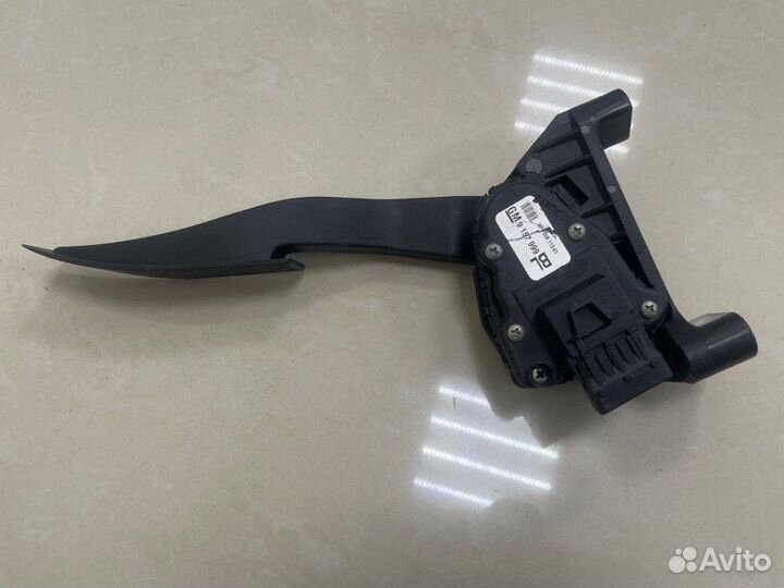 Педаль газа Opel Astra Gtc H Z16XEP 2006