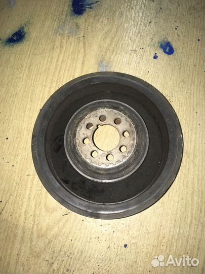 Шкив Коленвала 2.5TDI audi / VW Passat B5 AFB