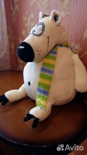 Большой мягкий медведь