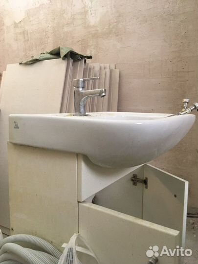 Раковина в ванную бу