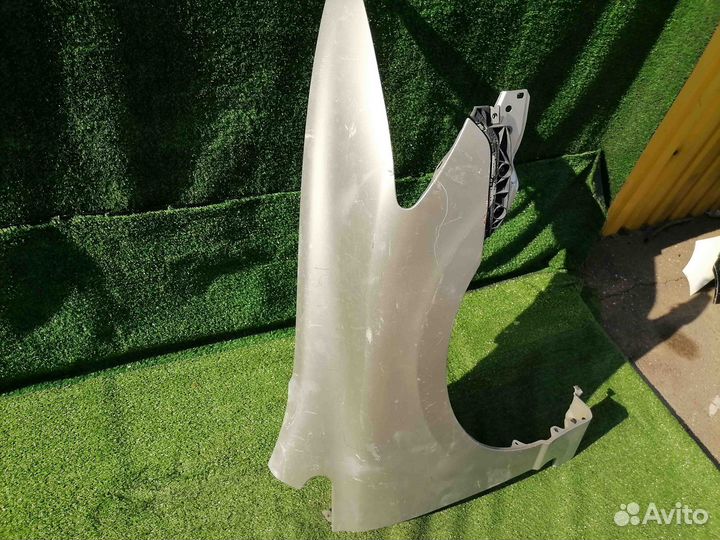 Крыло переднее правое Honda Civic FD1 FD3