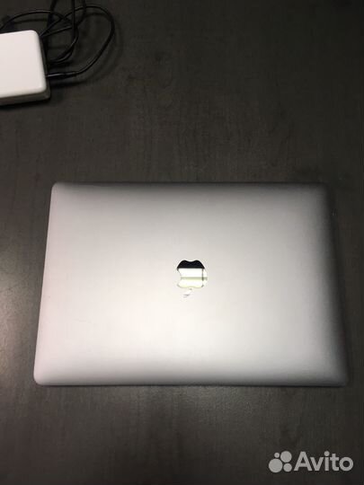 Macbook pro 13 2017 touch bar