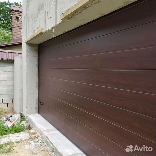 Ворота гаражные под ключ