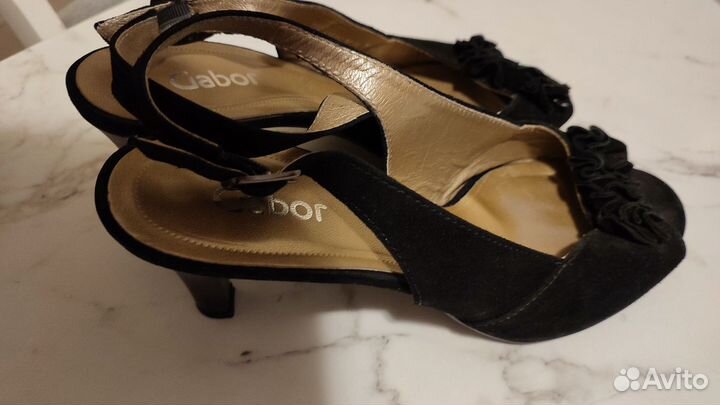 Замшевые босоножки 7 1/2