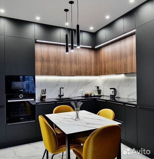 Угловая кухня в потолок.Кухонный гарнитур на заказ