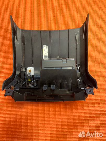 Накладка центральной консоли задняя Land Rover