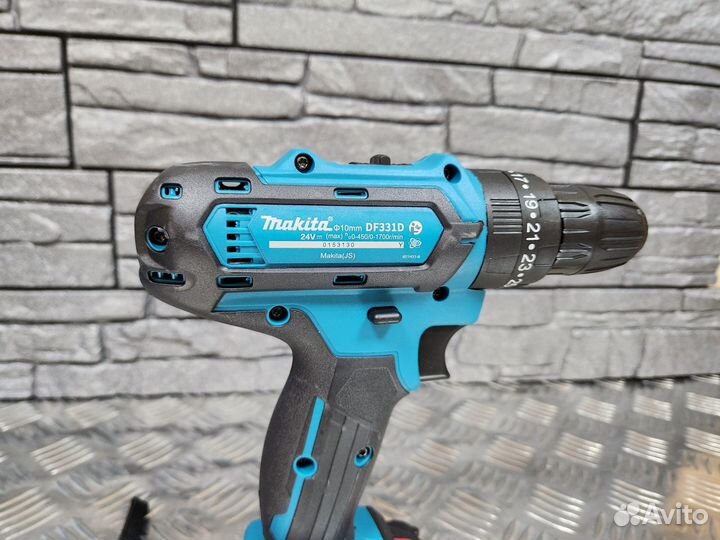 Дрель шуруповерт Makita 48V с набором