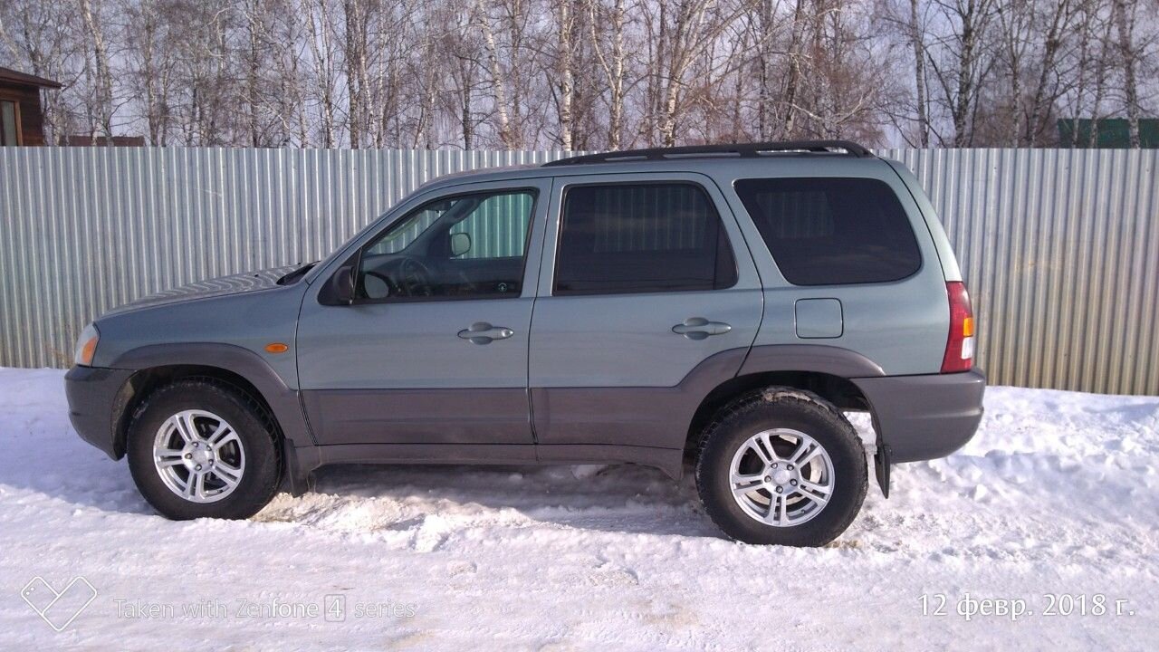 Mazda Tribute: фото владельца