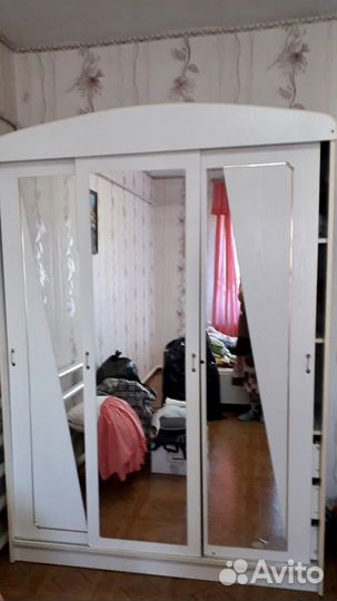 Спальный гарнитур