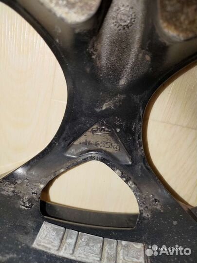 Автомобильный диск r17