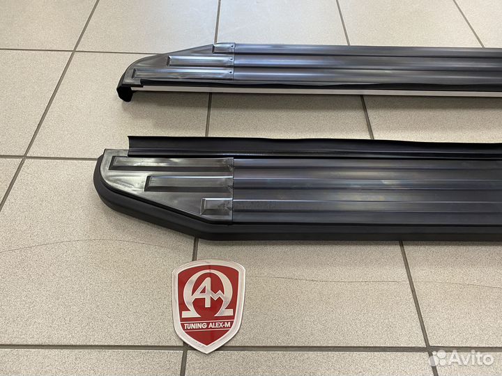 Пороги внешние Premuim Black Toyota Rav-4 2013+