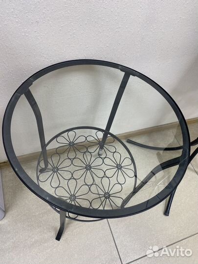 Журнальный столик IKEA со стеклом