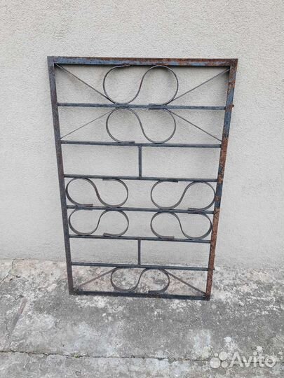Кованые решетки на окна б/у