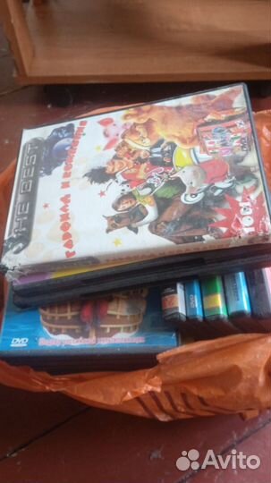 Диски с мультфильмами