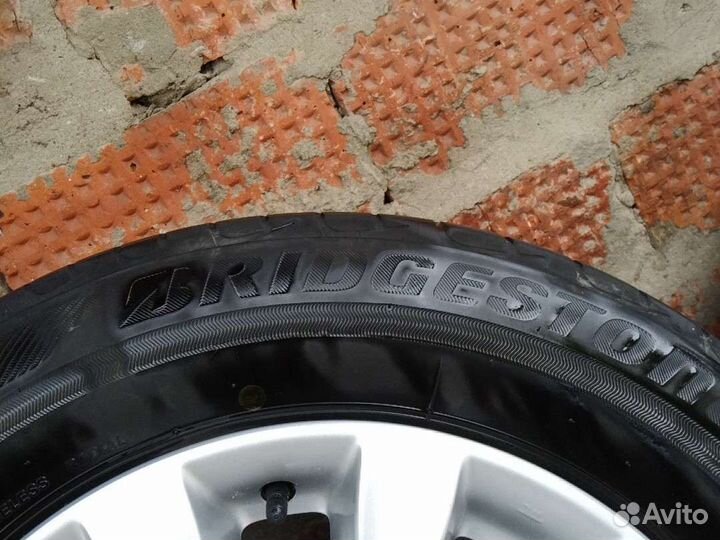 Колёс Nissan Teana J32 R16