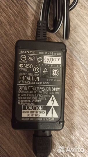 Блок питания Sony AC-L200