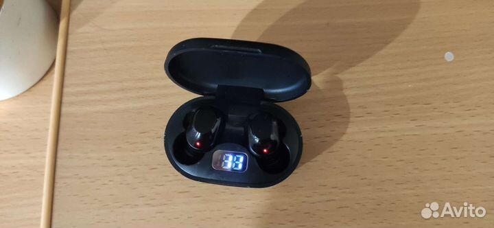 Безпроводные наушники Lenovo