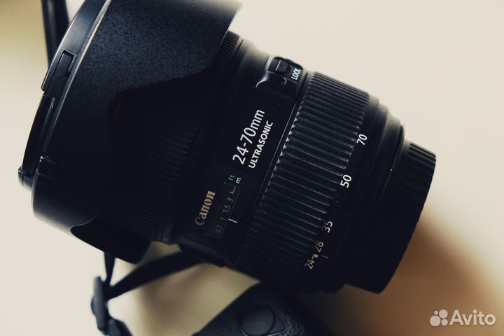 Зеркальный фотоаппарат Canon EOS 5D Mark IV