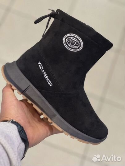 Женские зимние сапоги