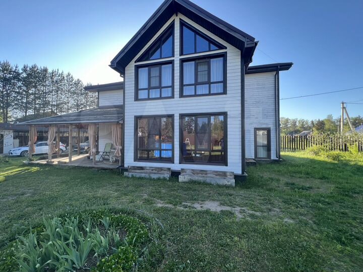 Дом 207 м² на участке 17 сот.