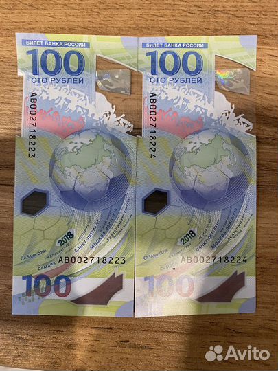 Банкнота номиналом 100 рублей чм 2018