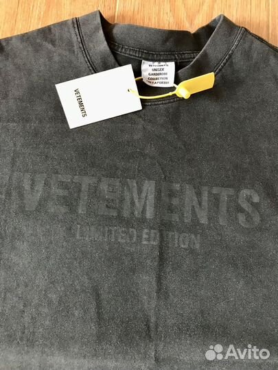 Футболка Vetements