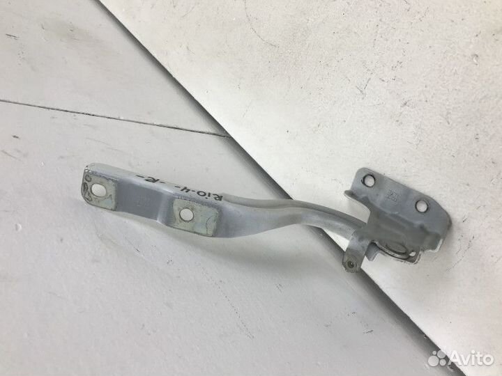 Петля капота правая Kia Rio 4