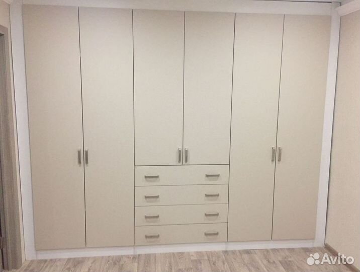 Шкаф стенка