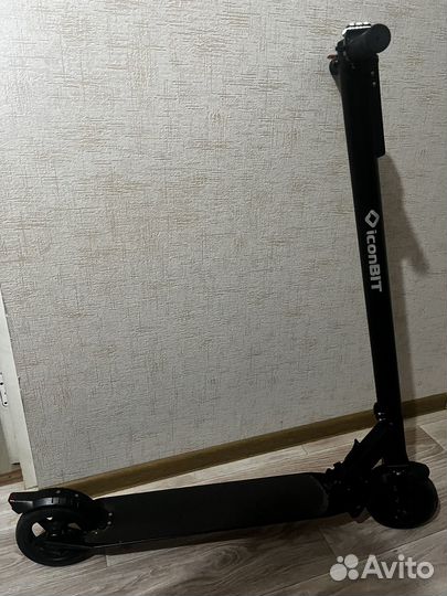 Электросамокат iconbit kick scooter TT V2