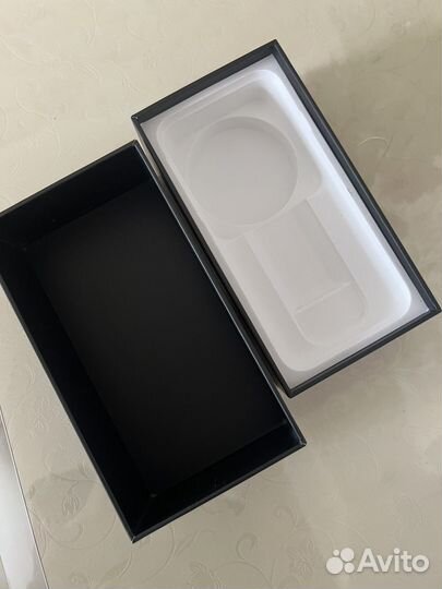 Коробка от iPhone 7 128 GB