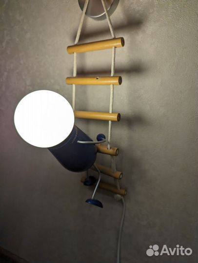 Светильник настенный