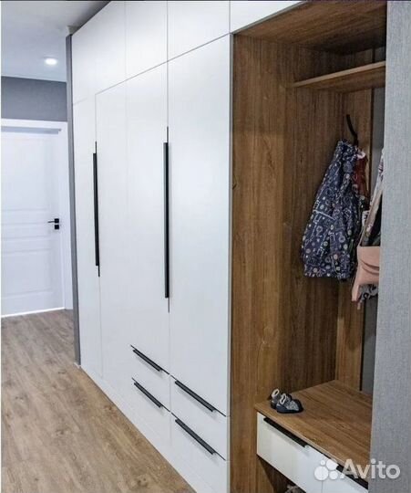 Шкаф в прихожую