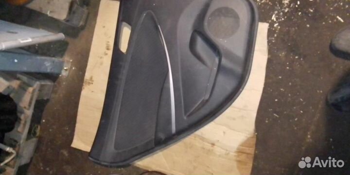 Обшивка двери задней левой Hyundai-KIA Solaris 2